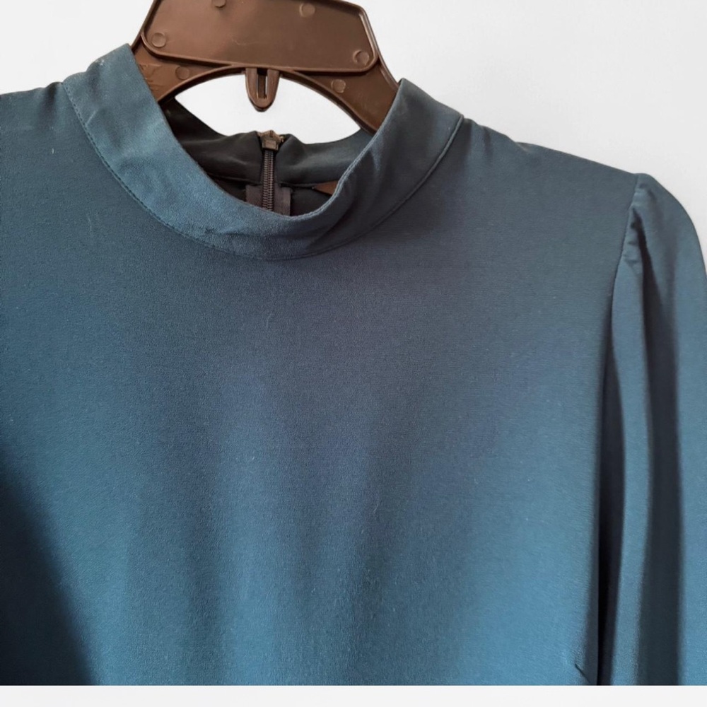 Elegant Teal Long-Sleeve Dress - Picture 3 of 6